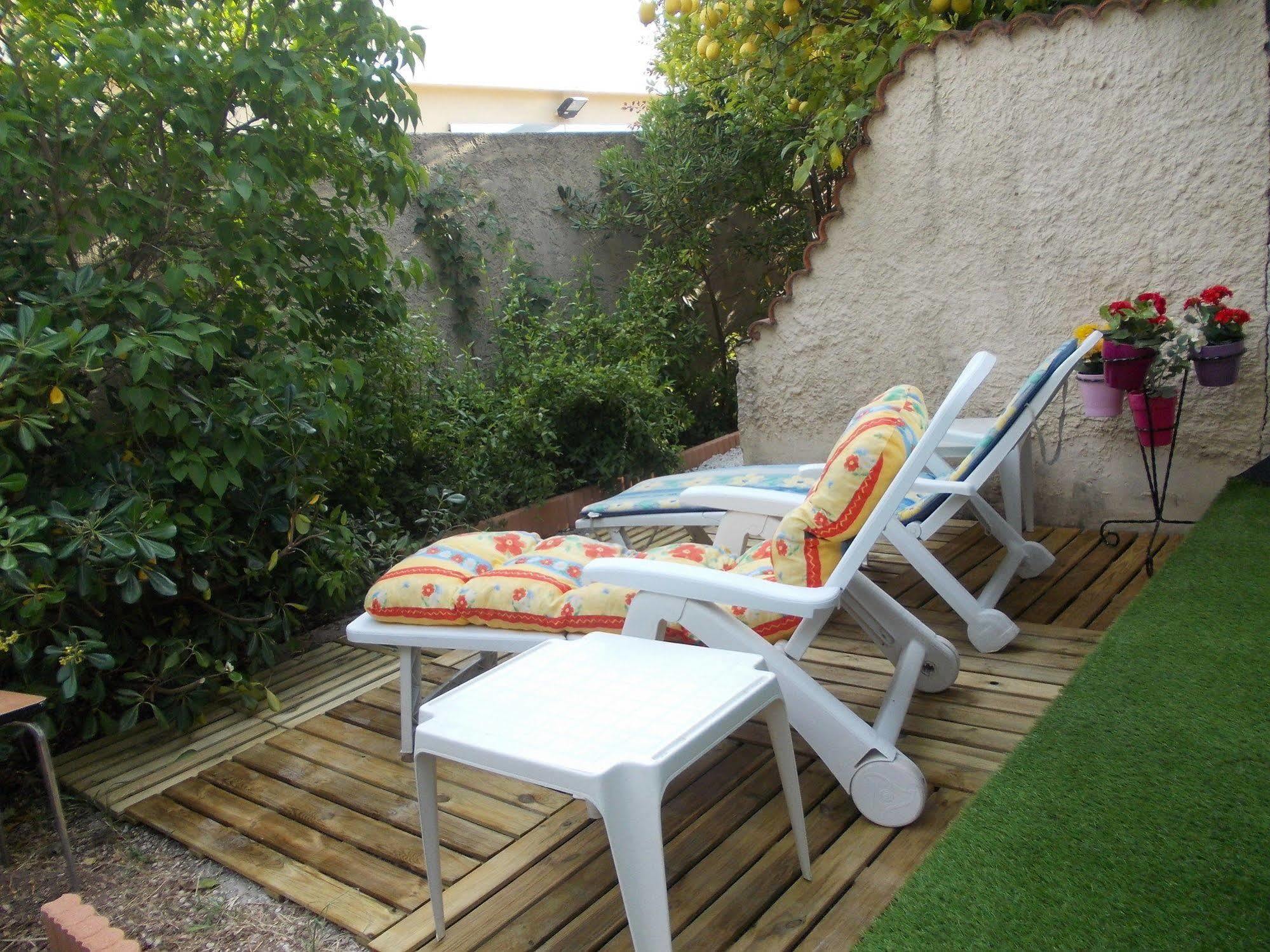 Appartement La Plage En Provence Le Pradet Exterior foto