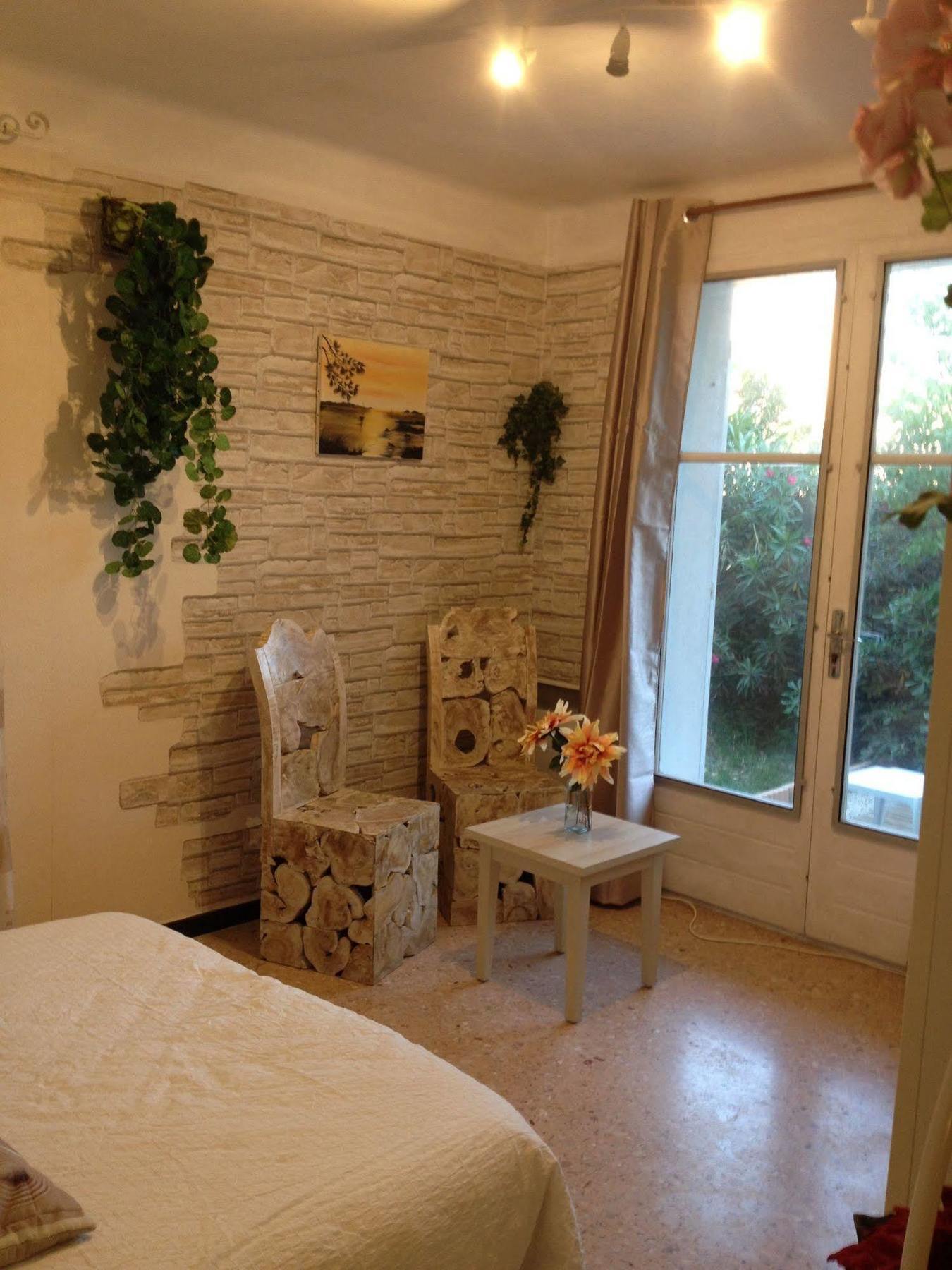 Appartement La Plage En Provence Le Pradet Exterior foto