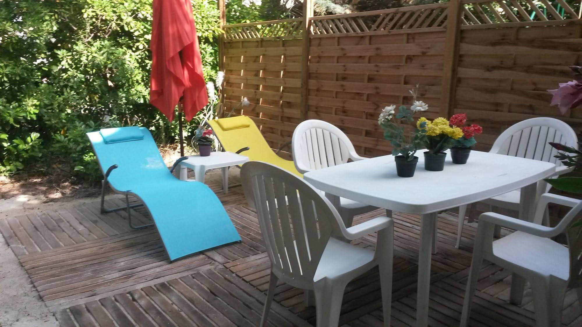 Appartement La Plage En Provence Le Pradet Exterior foto